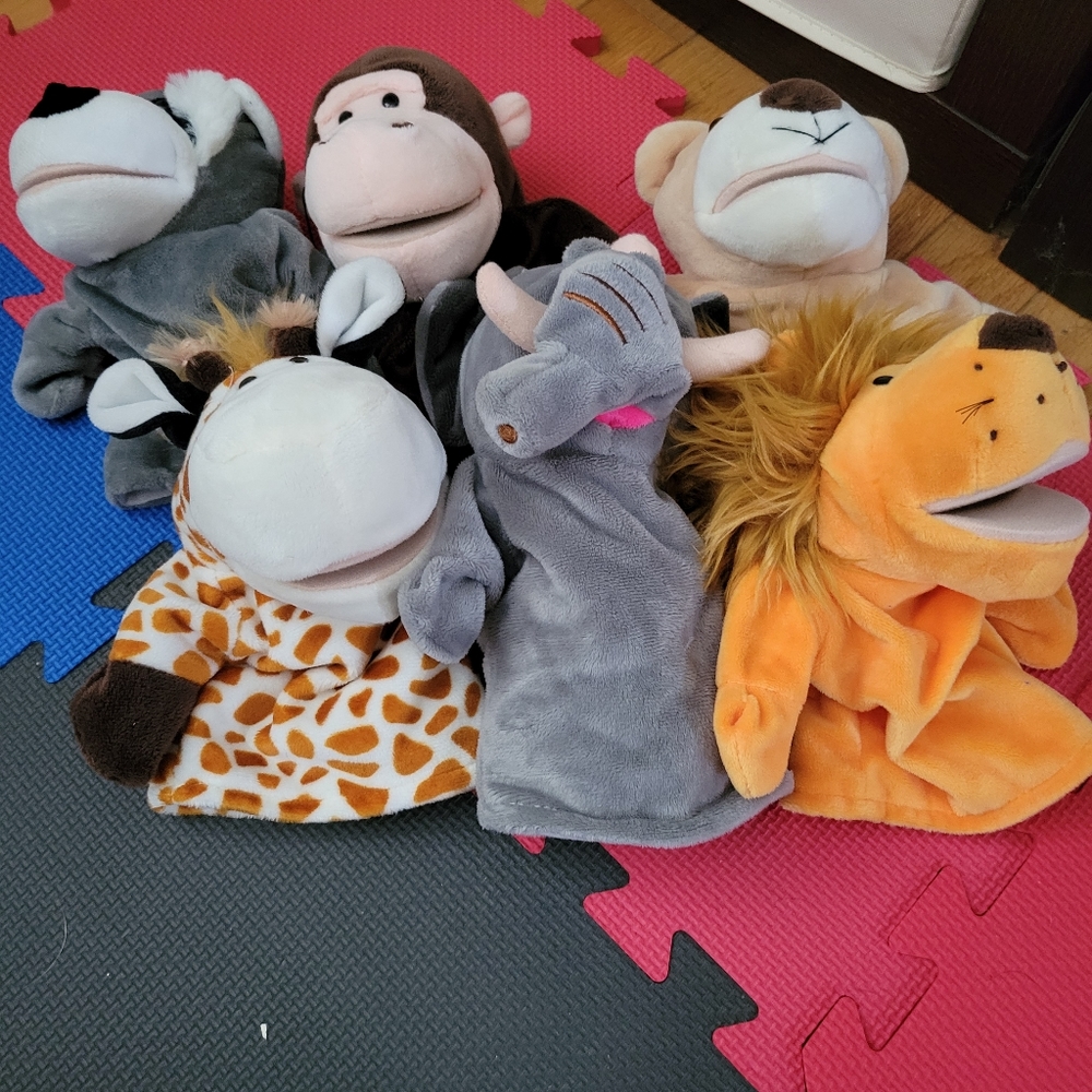 6 hand puppets